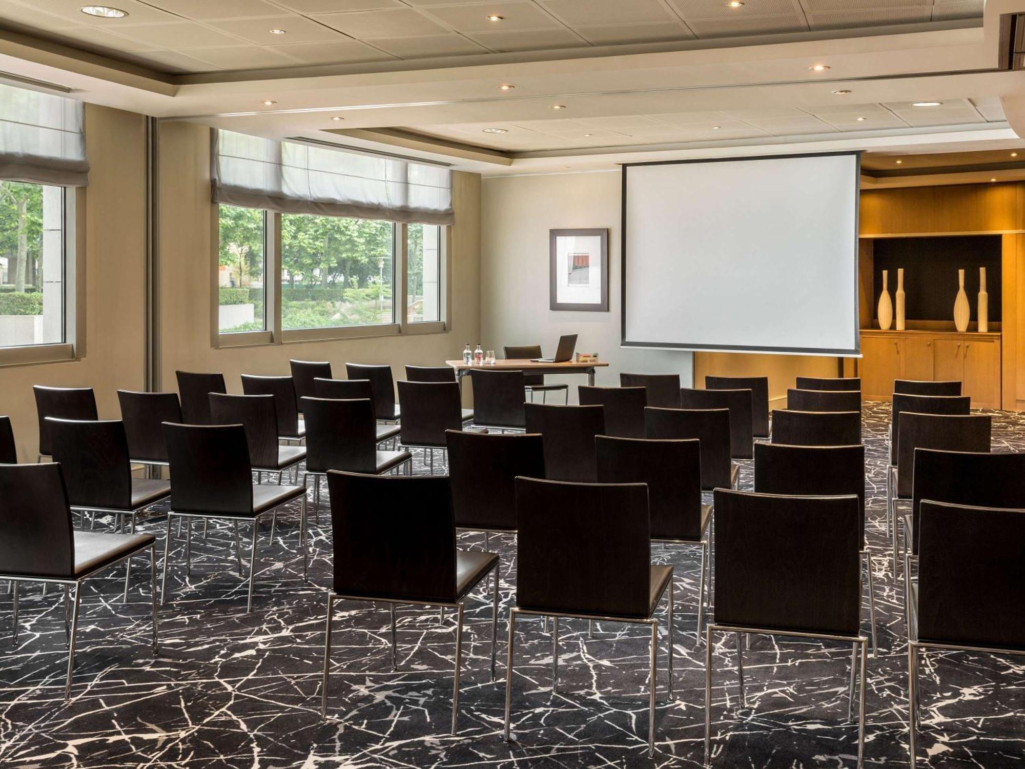 Nest Paris La Defense - Mgallery Puteaux Ngoại thất bức ảnh Meeting room